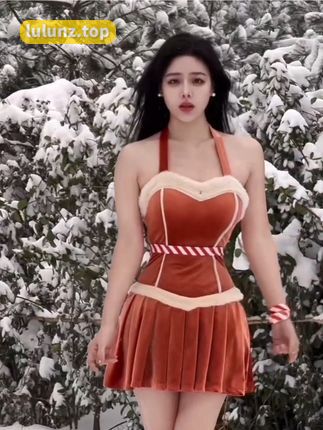 抖音短视频大飞起来了微密圈作品系列，创作者文案的巧妙运用吸引观众