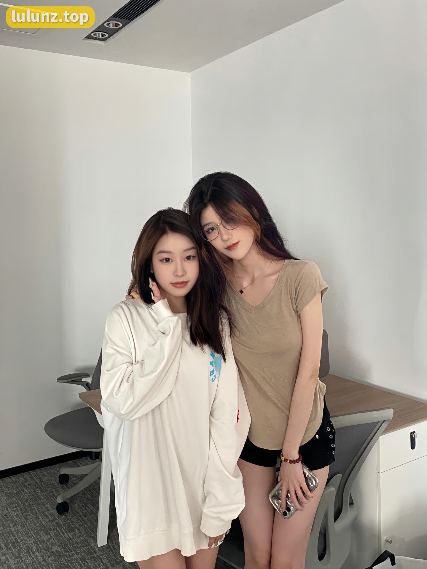 哈哈哈嘿嘿微密圈作品展现，魅力与风采妩媚反差