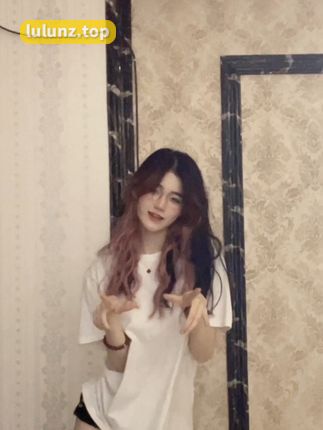 哈哈哈嘿嘿微密圈作品展现，魅力与风采妩媚反差