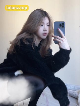 银蛇大人微密圈纹身图片作品,抖音网红全方位魅力展现