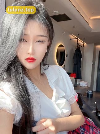 辰妈吖微密圈作品展现，个性魅力与热爱生活的艺术视角