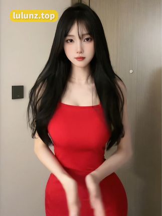 剁椒芋头UNI微密圈作品资源照片赏析，漫步花海散发出迷人的气息