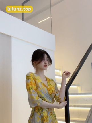 哈哈哈嘿嘿微密圈作品展现，魅力与风采妩媚反差