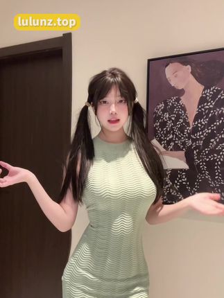 一匹狼微密圈作品资源创意夺目，颜值身材双双引爆关注