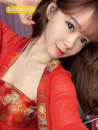 抖音七七仙女照片合集，她的真实生活片段