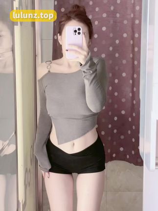 抖音创作者小小忽忽吖微密圈引发关注，视频作品流出事件引发平台隐私保护