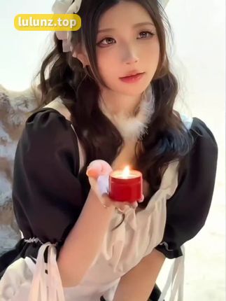 陈妮妮UNI最新微密圈作品《气质风范》，精致穿搭演绎时尚女性的优雅与精致