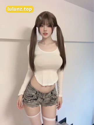 微密圈最火的圈子给乔买裙子嘉宾作品资源，散发女神光芒的现代都市装扮