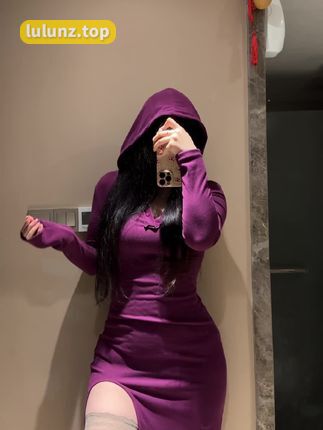 麻辣兔头baby微密圈作品时尚焦点，性感长腿自信态度成就真正微胖女孩