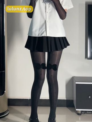 白龙猫女微密圈weme作品资源，喵系少女的时尚秘密