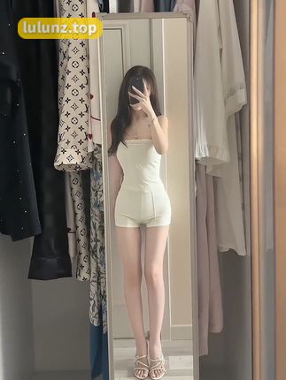 糯米子mini微密圈作品资源展示，性感优雅模特的唯美艺术风格