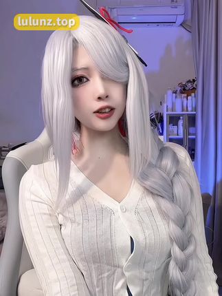 抖音网红佐佐酱微密圈图片资源，甜美笑容与个性风格完美融合