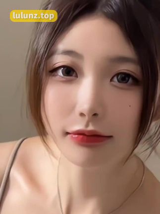 陈妮妮UNI微密圈作品玫瑰配渔网穿搭,展现个性与创新