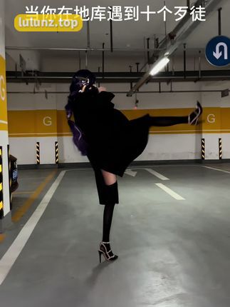 抖音桂芬坐拍微密圈作品完美身材与惊艳美貌，令人倾倒的维密女神