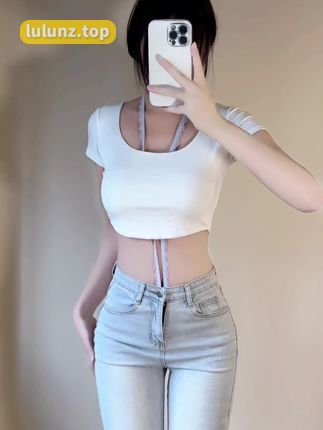 抖音清提微密圈/觅圈美照图集资源，夏日印花连衣裙打造浪漫氛围