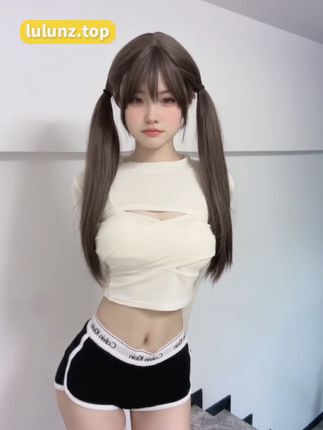 微密圈最火的圈子给乔买裙子嘉宾作品资源，散发女神光芒的现代都市装扮