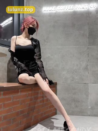 探索女神callmecandy微密圈和觅圈作品，尽情品味她的独家魅力