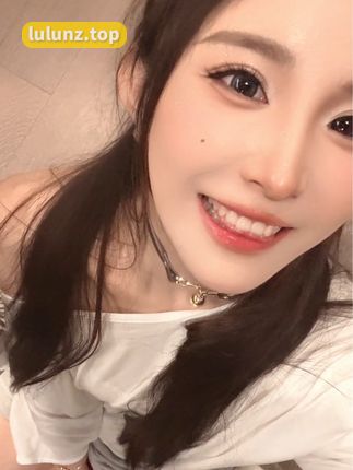 李嘉欣97微博更新，网红女神的最新动态抢先看