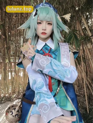 抖音网红佐佐酱微密圈图片资源，甜美笑容与个性风格完美融合