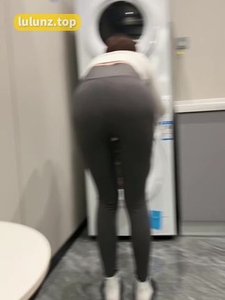 小团嫂微密圈作品资源魅力探索，带你开启性感穿搭灵感之旅