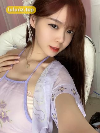 抖音七七仙女的套图分享，私密美图欣赏