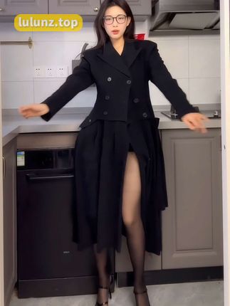 抖音美女博主大反派微密圈作品资源探索美丽多样性，展现自信力量