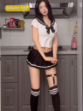 抖音美女博主大反派微密圈作品资源探索美丽多样性，展现自信力量