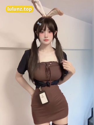 乔富贵微密圈作品资源性感白色连衣裙惊艳，亮相颜值备受赞美