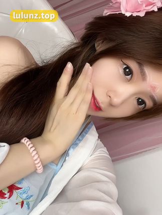 抖音七七仙女微密圈照片资源，红色风格喜庆幸福