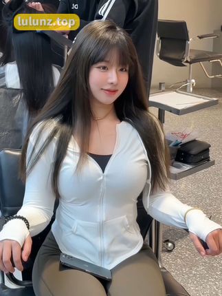 抖音美少女月球造梦家微密圈资源揭秘,享受时尚灵感与穿搭指南的绝佳途径