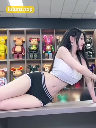 小猫咪611微密圈付费图作品资源，复古与时尚的完美融合