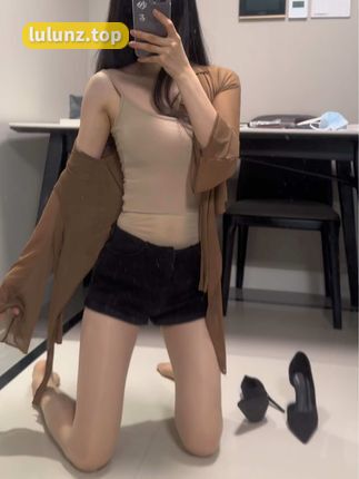 抖音李妙子微密圈嘉宾付费资源，雨后清晨的清新女神