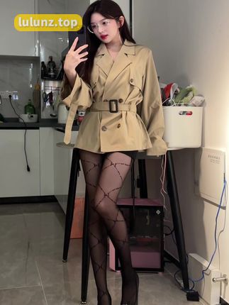 蒙古族服饰与自然的结合，不二梅Miko(叶婧桐)展现热情力量与神秘