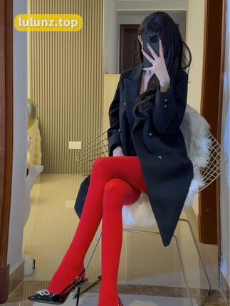 猫梨梨微密圈解密视频作品资源，颜值与时尚的视觉盛宴