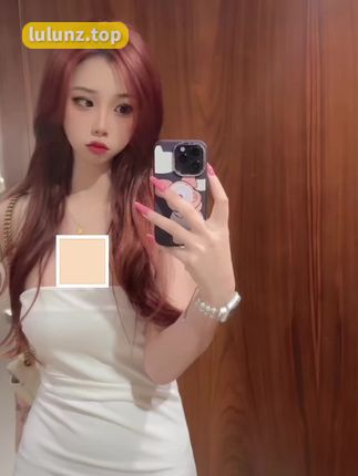 抖音网红不要说我很漂亮(云朵儿的圈子)微密圈作品，完美曲线和清新颜值让人心动