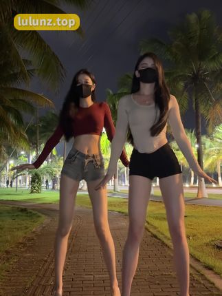 唐十七微博穿搭分析，如何用衣着展现个人魅力