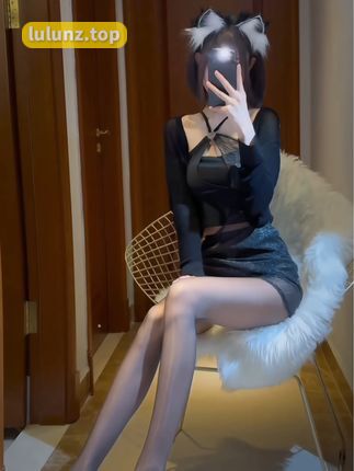 猫梨梨早期视频回顾，她的初期作品有哪些特点？