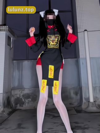 小艾根本吃不饱微密圈资源长什么样，揭示她的半脸风采