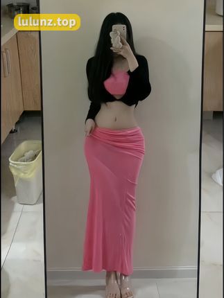 小芋泥yyy微密圈作品美照赏析，散发自信魅力追求梦想之光