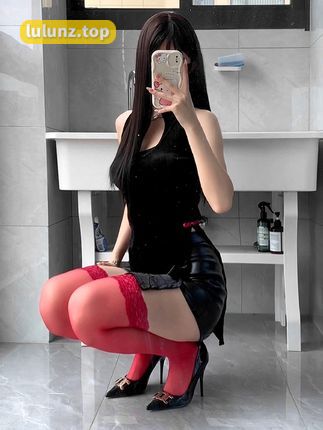 不吃瑜丸啊抖音微密圈作品穿搭大比拼，谁更吸睛