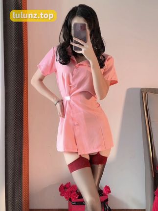 白日做梦微密圈作品资源揭秘独特穿搭风格,性感时尚引爆粉丝狂热