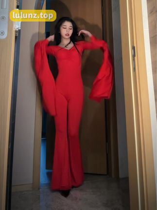 侑子小姐抖音江南烈女微密圈作品一览，独特成熟风格吸粉无数