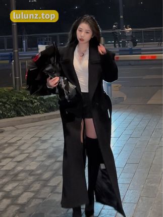 侑子小姐抖音江南烈女微密圈作品一览，独特成熟风格吸粉无数