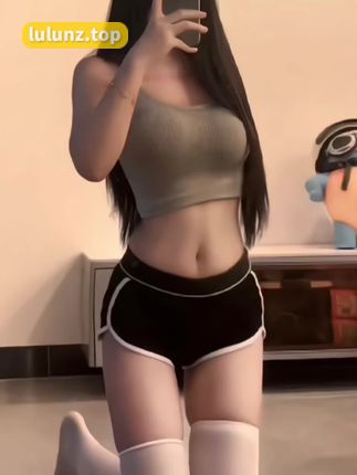 抖音话话微密圈作品图集资源，性感身材和迷人颜值成为抖音界的璀璨明星