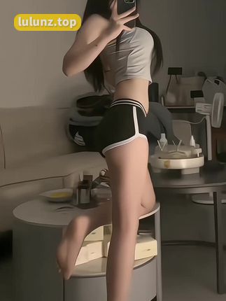 抖音话话微密圈作品图集资源，性感身材和迷人颜值成为抖音界的璀璨明星