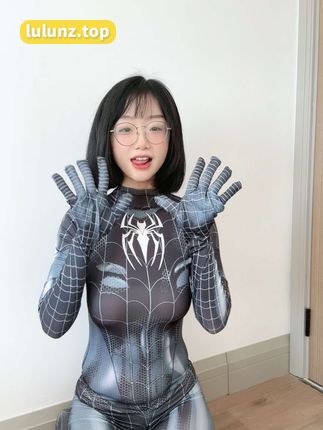 王胜利微密圈作品高清出炉，散发生机与自由魅力