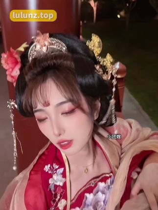 小团嫂的微密圈资源内容和抖音直播带你领略精彩生活