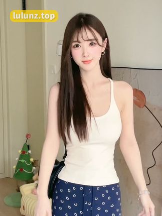 糯米子mini微密圈作品资源展示,性感优雅模特的唯美艺术风格