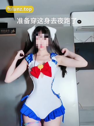 小艾根本吃不饱微密圈资源长什么样，揭示她的半脸风采