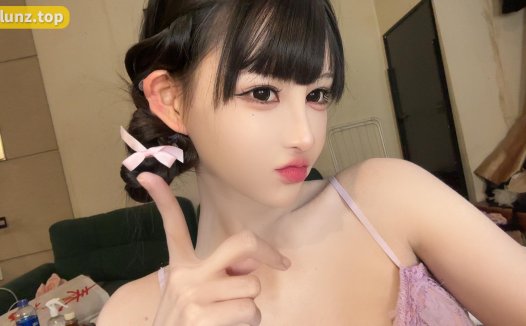 白色蕾丝写真上新，无欲无求的推土君转发